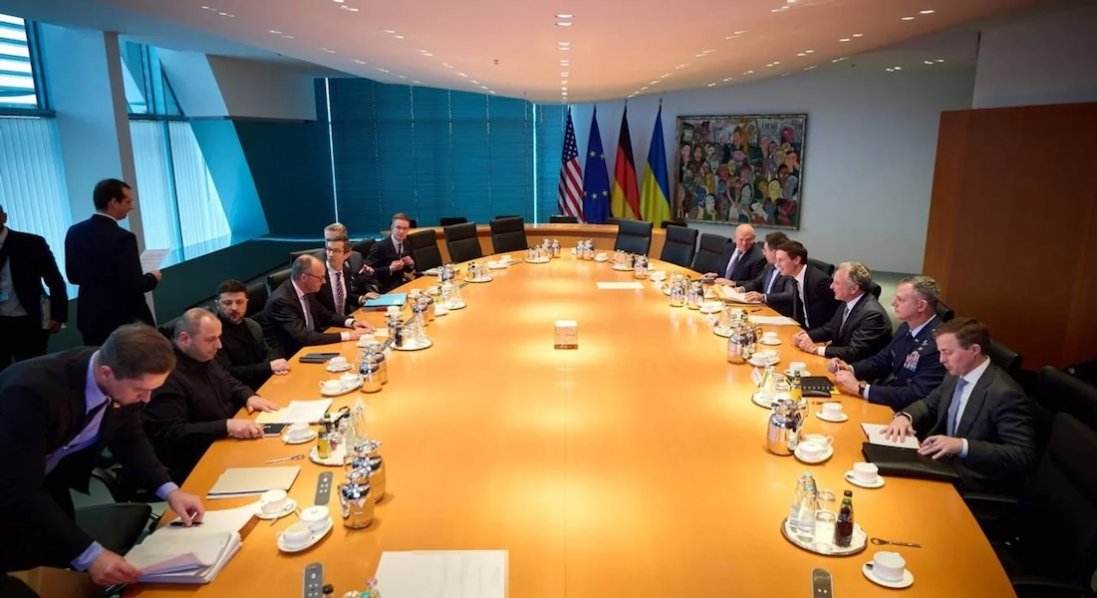 США та Україна почали другий раунд перемовин