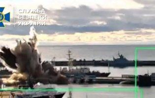СБУ підірвала російську субмарину підводними дронами