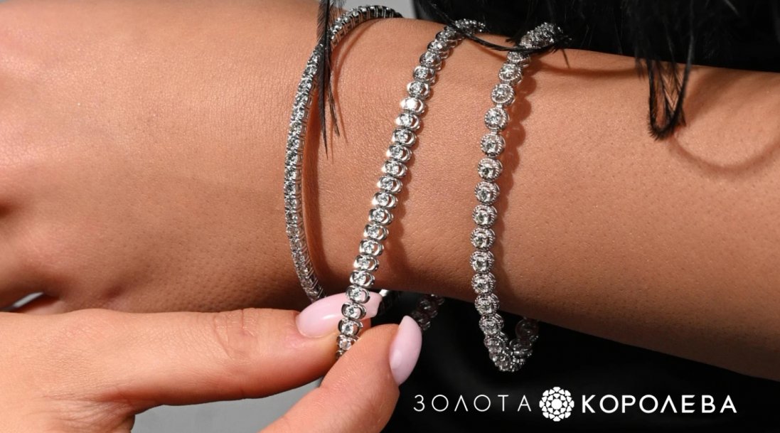 Як вибрати романтичний подарунок для дівчини