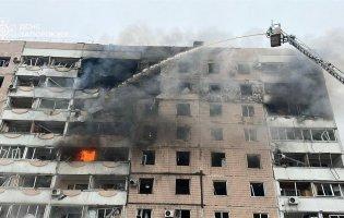 росіяни вдарили КАБами по багатоповерхівці у Запоріжжі