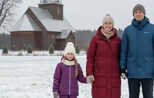 Щастя до неї прийшло зі старої сусідської хати