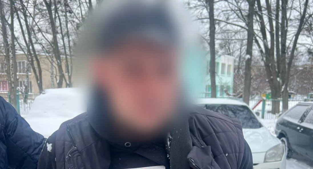 У Харкові чоловік вистрілив у військового ТЦК