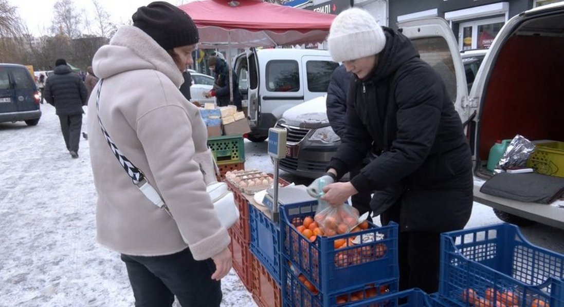 Новорічний стіл на Волині: як змінились ціни на продукти