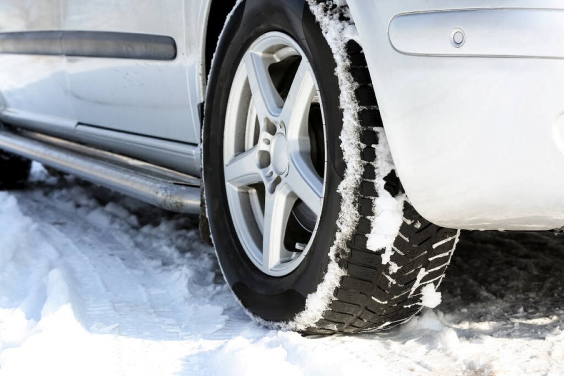 Купити шини зимові: експертний огляд платформи rezina.ua