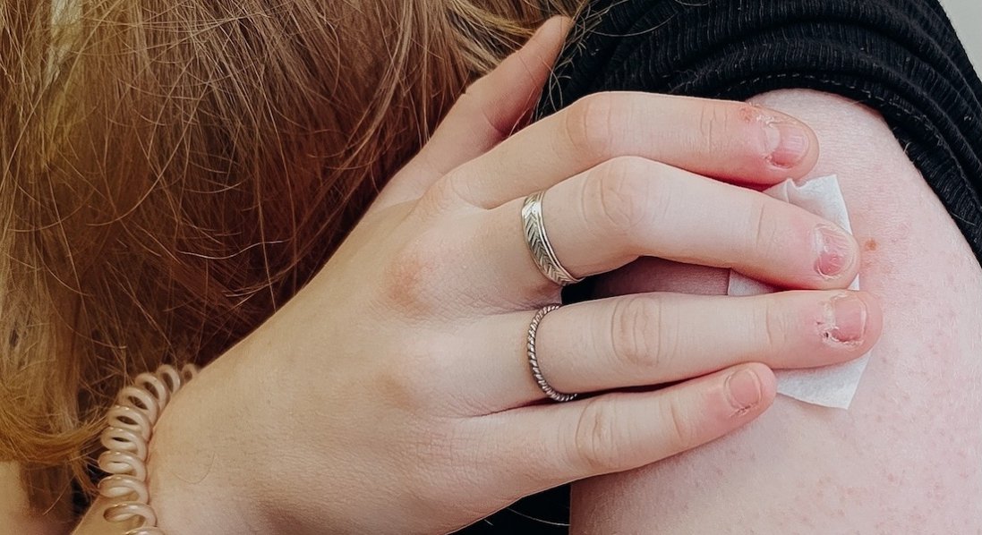 У Луцьку почали вакцинувати дівчат-підлітків від вірусу папіломи