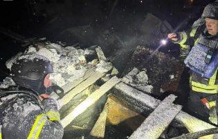 На Київщині з-під завалів врятували цілу родину