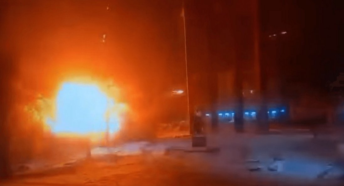 У Львові в дитмайданчик біля пам'ятника Бандері влучив російський дрон