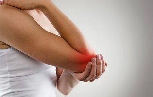 Чому з віком починають боліти суглоби, і яких помилок при лікуванні ми припускаємося?