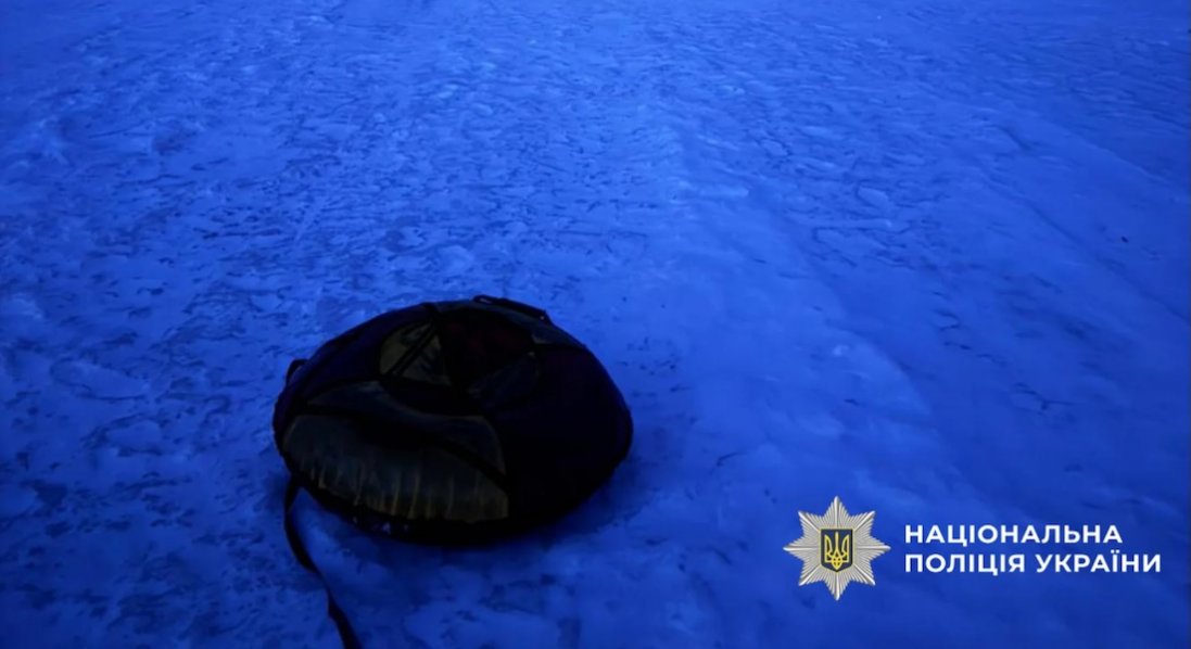 У Харкові 70-річна жінка померла під час катання з гірки