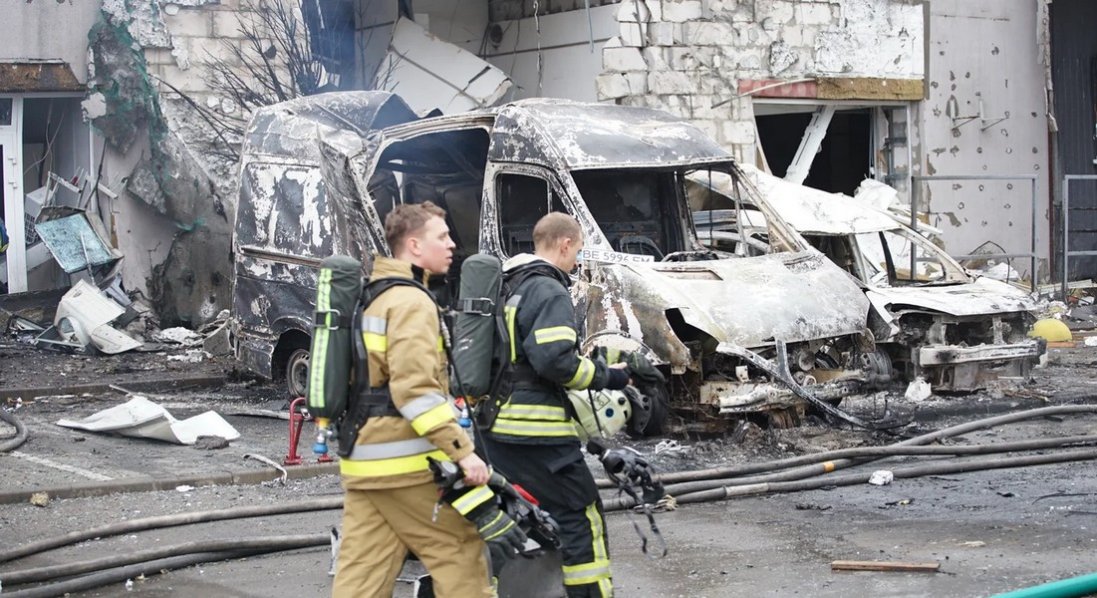 У Києві депутат заявив, що від «дикого перенавантаження» померли два слюсарі