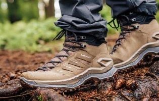 Трекінгові черевики Lowa: як вибрати пару під маршрути, сезон і рельєф