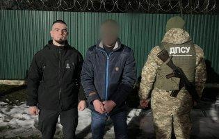Хотів перепливти Тису: на Закарпатті прикордонники затримали ґвалтівника
