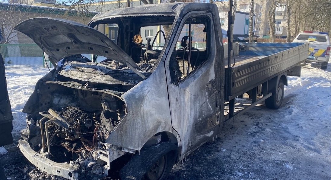 3000 доларів за підпал авто: затримали 19-річного лучанина