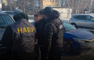Нардепа і депутата Київської облради підозрюють у вивезенні державного врожаю