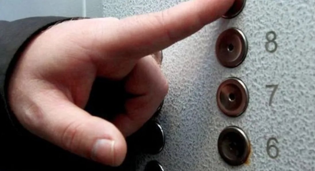 Скільки людей застрягали в ліфтах під час відключень світла у Луцьку