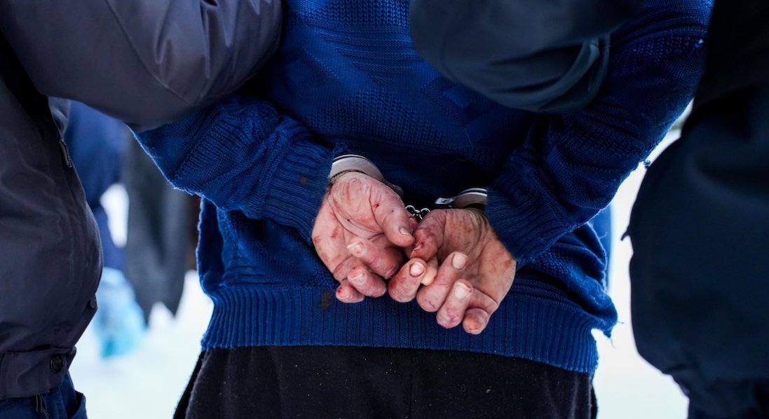 На Рівненщині пенсіонер убив 5 людей у школі