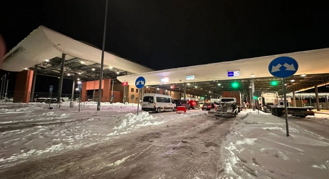 На пункті пропуску між Польщею та Україною в чоловіка знайшли гранату