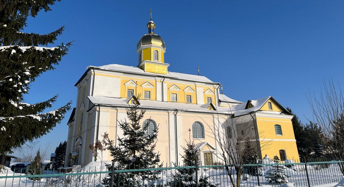 Тут люди зцілюються біля чудотворних ікон