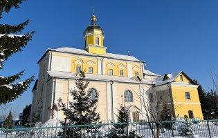 Тут люди зцілюються біля чудотворних ікон