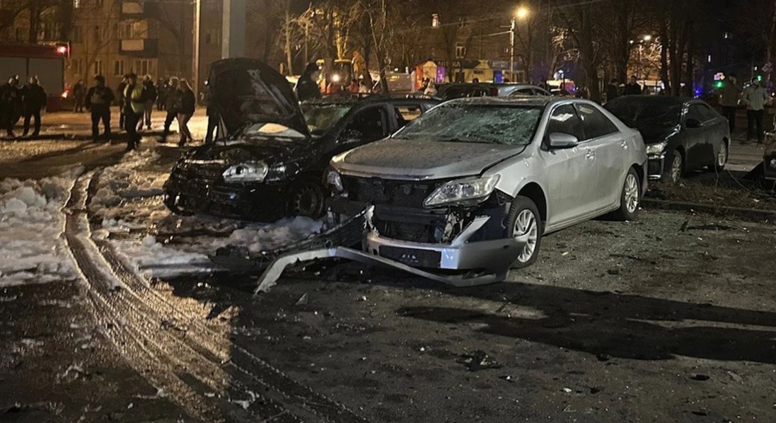 Нічні обстріли у Дніпрі та Харкові: постраждали щонайменше 20 осіб