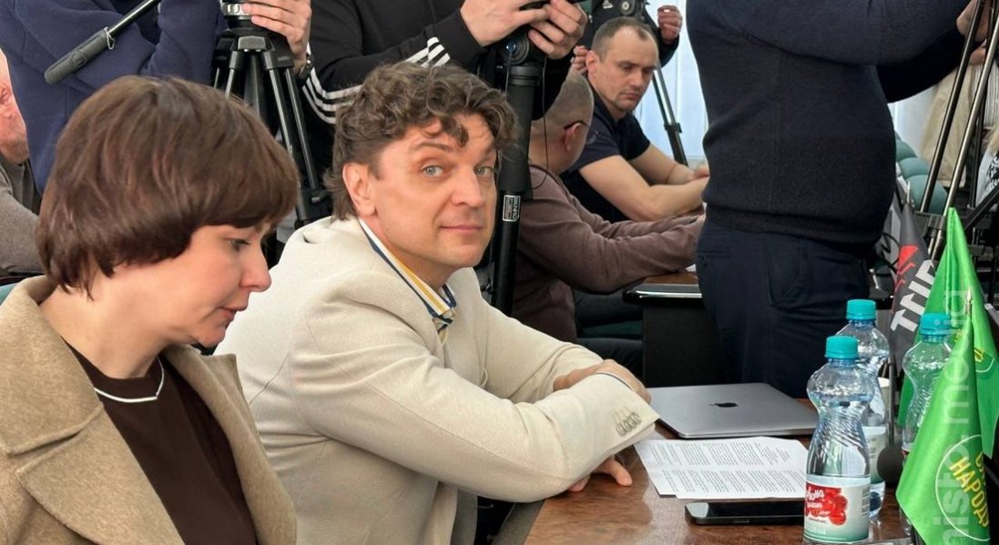 Бондарук склав повноваження голови фракції «Слуга народу»