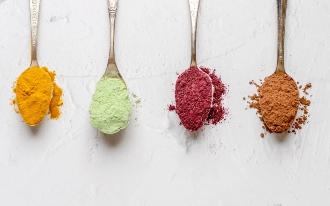 Харчові барвники: особливості застосування у виробництві