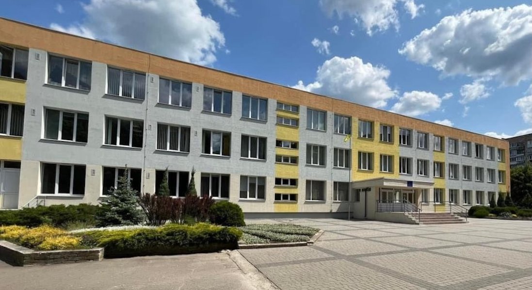 У Луцьку одну зі шкіл перевели на дистанційне навчання через атаку росії