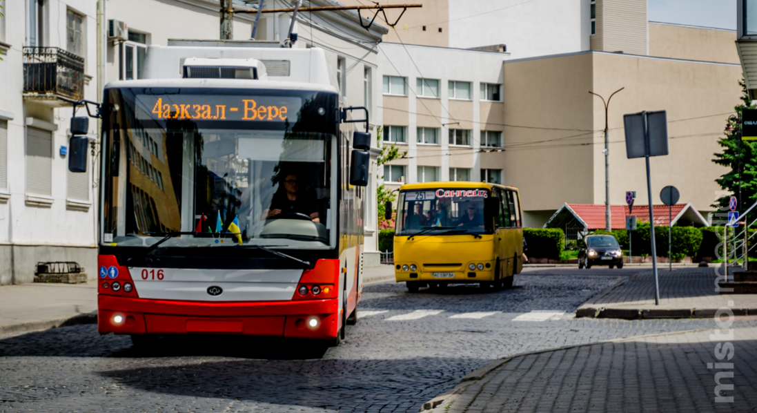У Луцьку можуть збільшити вартість проїзду в тролейбусах і маршрутках