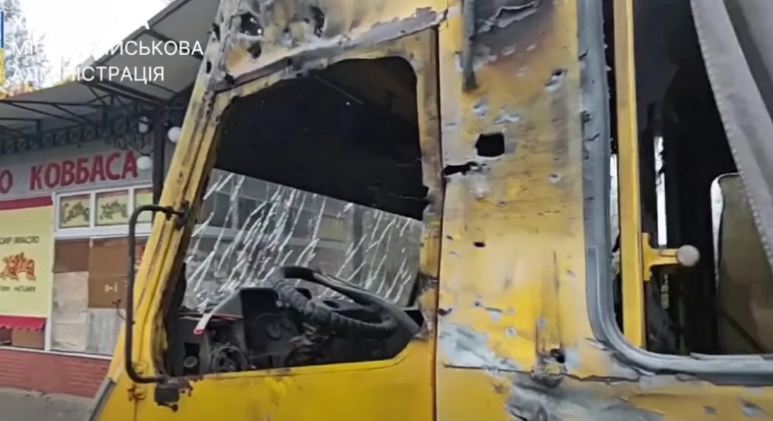 росіяни атакували маршрутку в Херсоні: 7 постраждалих