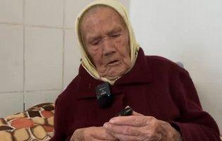 У 103 роки опанувала мобілку