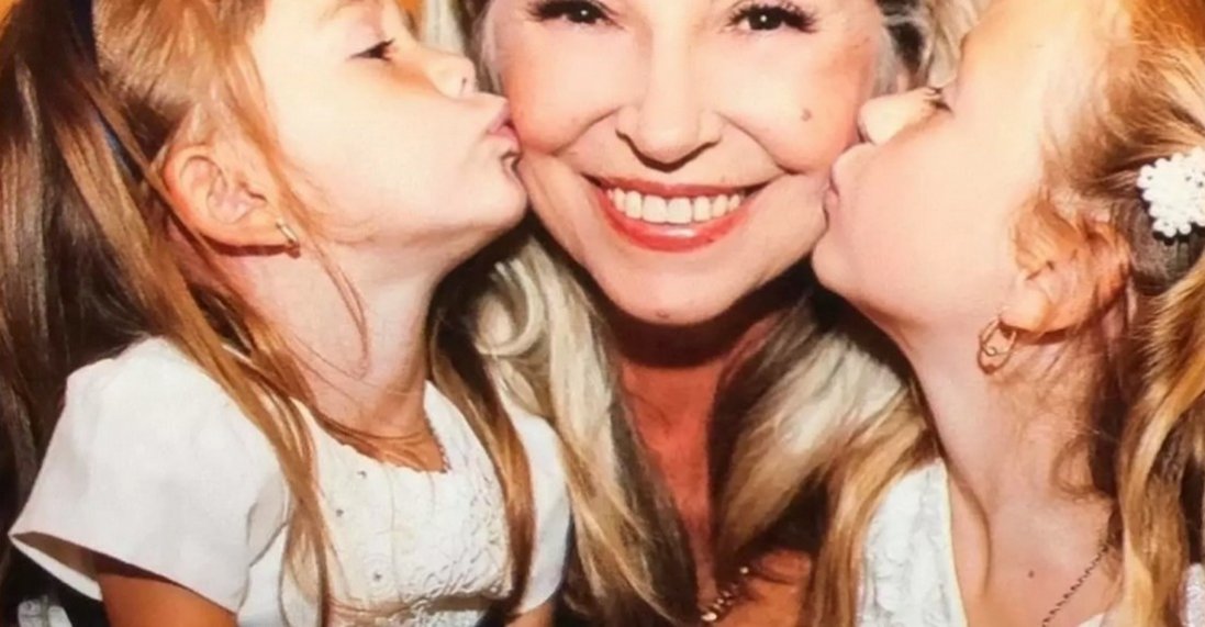 Першу дитину народила в 54 роки