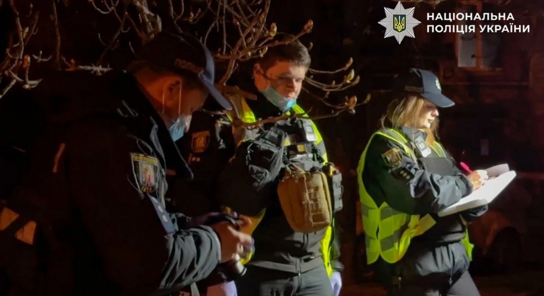 У Києві зарізали чоловіка за зауваження через галас на дитячому майданчику