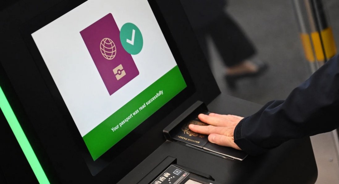 На кордонах ЄС повноцінно запрацювала нова система в'їзду та виїзду