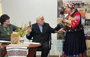 У 90 років написав книгу на 600 сторінок!