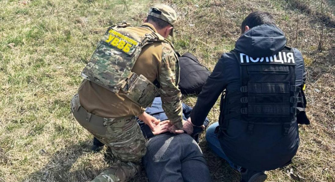 На Волині чоловік дав прикордоннику $1000, аби потрапити у білорусь