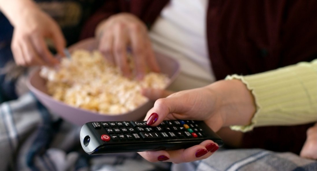 Понад 70% українців регулярно споживають російськомовний контент