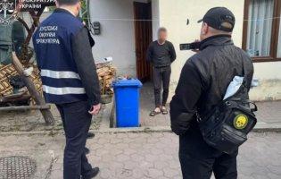 На Закарпатті шахраї через банкомати вкрали майже 2 млн за допомогою сувенірних грошей