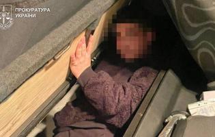 Волинянин, який вивозив ухилянтів за кордон у схованці в кабіні вантажівки, постане перед судом