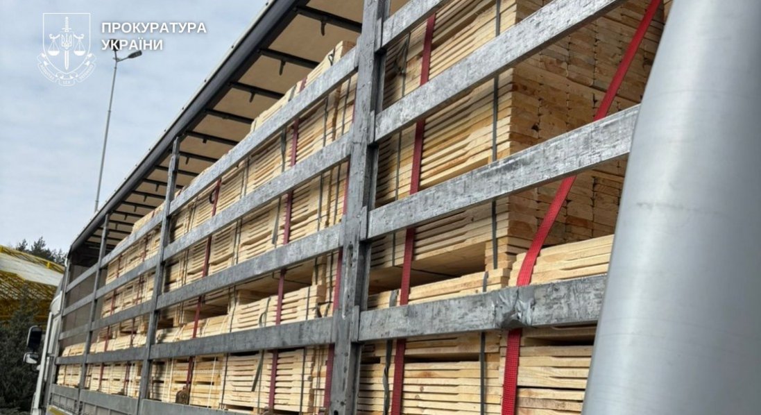 Волинського підприємця судитимуть за контрабанду лісоматеріалів