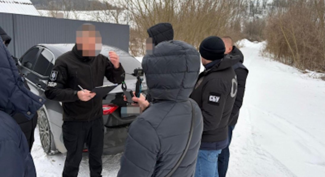 На Черкащині правоохоронець обіцяв зняти ухилянта з розшуку за $5 тисяч