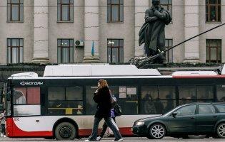 У Луцьку відновили рух транспорту поблизу місць влучання