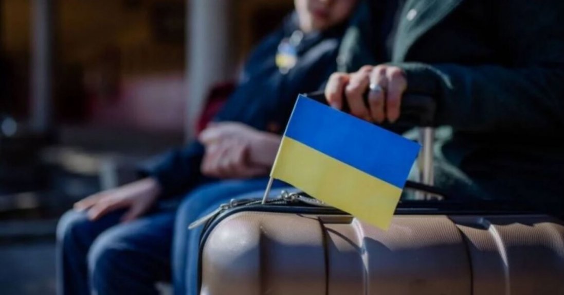 Понад половина біженців з України залишиться в Європі