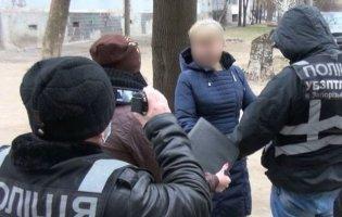 У Запоріжжі жінка віддала сина «в оренду» для жебракування