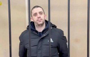 Британський доброволець, якого в російському полоні засудили, скаржиться, що уряд покинув його