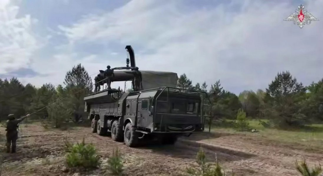 росія заявила про доставку ядерних боєприпасів до білорусі у межах навчань