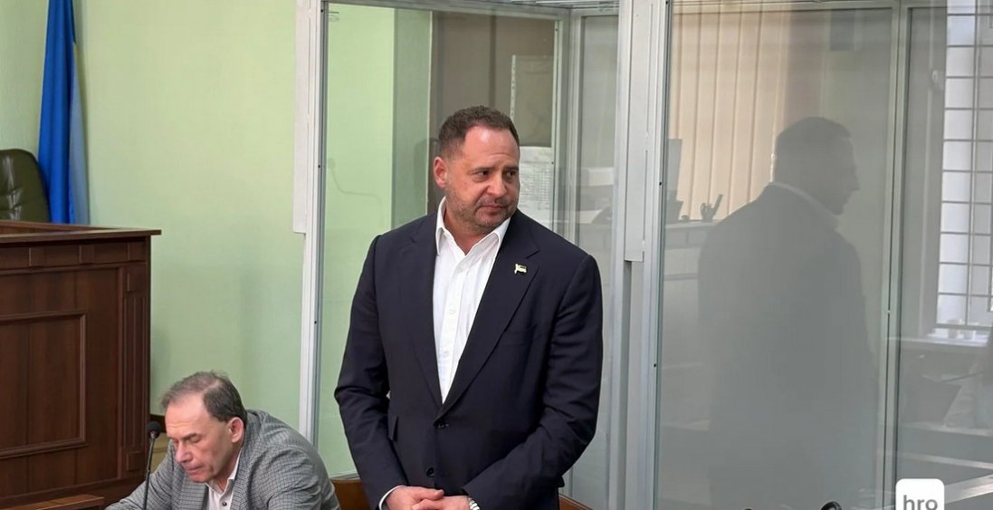 Єрмаку «не відомо» про ймовірні поїздки його батька до росії у 2019 році