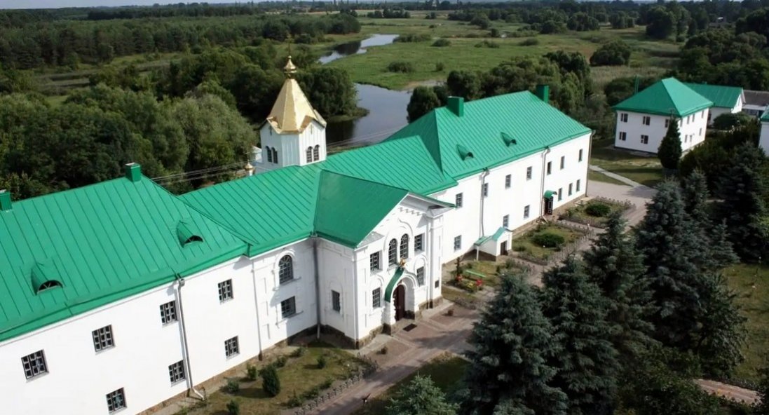 Депутати вимагають виселити московську церкву з монастиря на Волині