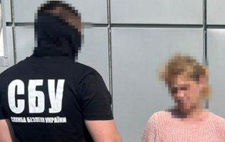 На Донеччині жінка ереховувала російського розвідника та здавала позиції ЗСУ