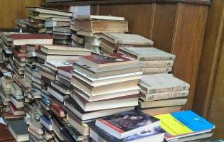 У Луцьку продовжують збирати російськомовні книжки на макулатуру для потреб ЗСУ
