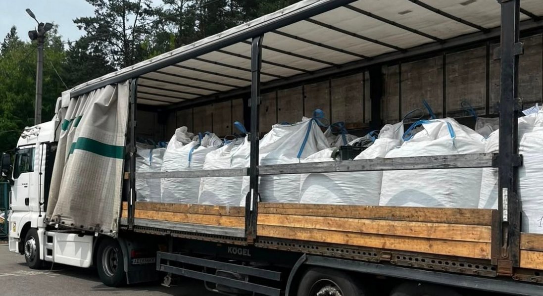 У «Ягодині» затримали вантаж із 16 тоннами плат та мікросхем